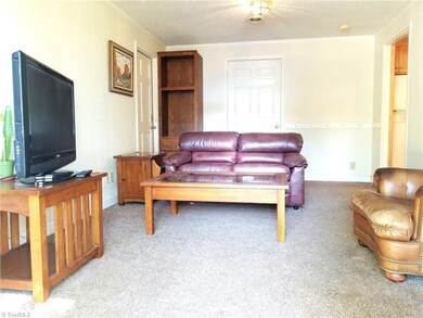 301 Ridgecrest Dr, King, NC 27021 - photo 6