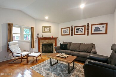 311 S Elm St, Three Oaks, MI 49128 - photo 6