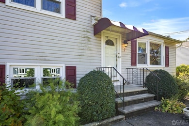 7 Garside Place, Clark, NJ 07066 - photo 2