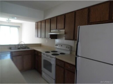 Kitchen - all appliances convey