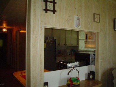 Pass thru to kitchen