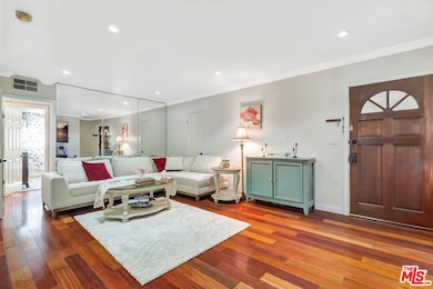 4610 Densmore Ave unit 105, Encino, CA 91436 - photo 4