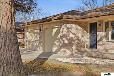 5520 Coyote Cir, Lincoln, NE 68516 - photo 4