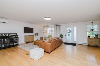 85 Evelyns Way, Fall River, MA 02724 - photo 4