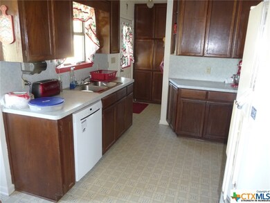 12892 Moffat Rd, Temple, TX 76502 - photo 7