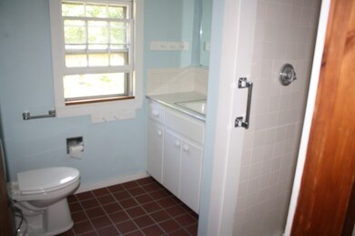 53 Old Sunderland Rd, Montague, MA 01351 - photo 7