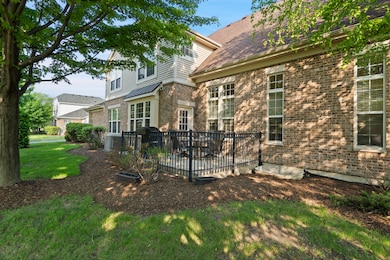 2904 Portage St, Naperville, IL 60564 - photo 3