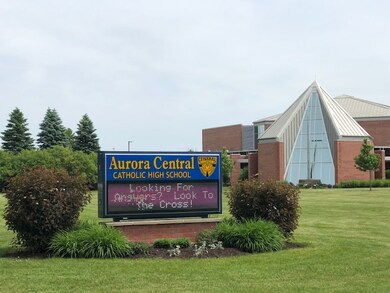 1886 Carnation Ct unit B, Aurora, IL 60506 - photo 4