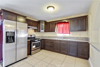 914 W Elm St, Compton, CA 90220 - photo 5