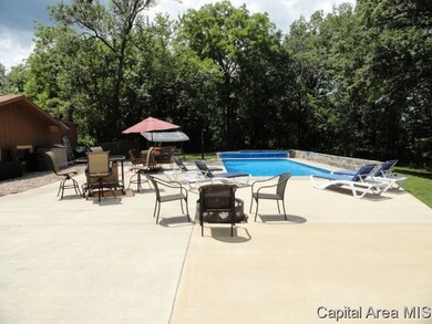 2143 Illinois 78, Jacksonville, IL 62650 - photo 4