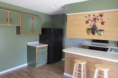 Eating Bar In Kitchen