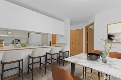 1822 152nd Ave NE unit E-308, Bellevue, WA 98007 - photo 7