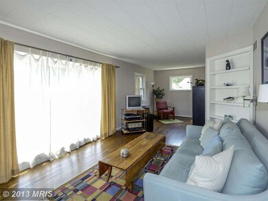 6730 Duke Dr, Alexandria, VA 22307 - photo 3