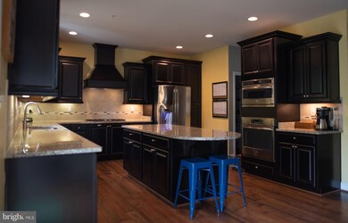 2029 Brodick Ln, Gambrills, MD 21054 - photo 3