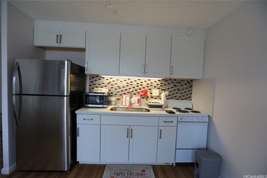 Holiday Manor unit 1413, Honolulu, HI 96814 - photo 5