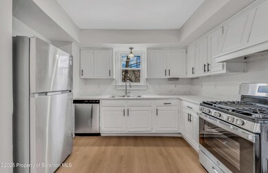 141 Throop St unit 1, Scranton, PA 18508 - photo 2