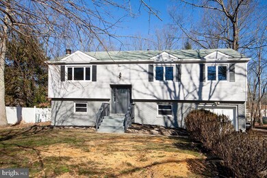 2227 Oakwood Ln, Atco, NJ 08004 - photo 2