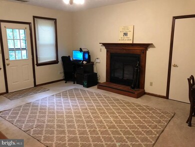 44521 White Pine Ct, California, MD 20619 - photo 5