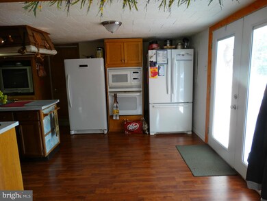 15356 Skyline Dr, Greencastle, PA 17225 - photo 6