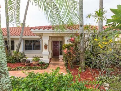 9830 N Oak Knoll Cir, Davie, FL 33324 - photo 3