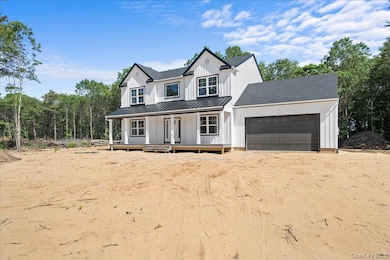 10 Fourth Ave, Centereach, NY 11720 - photo 6