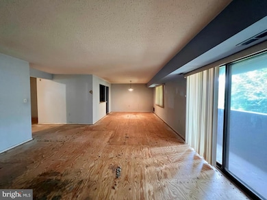 7 Suntop Ct unit 101, Baltimore, MD 21209 - photo 4