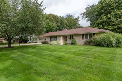 2515 Carlyle-44