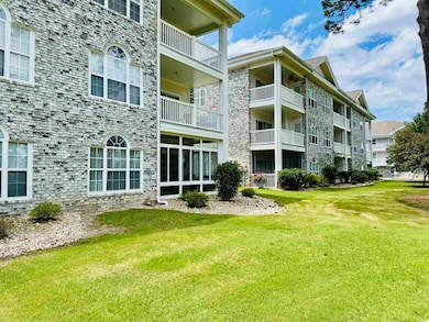 View of apartment building / complex