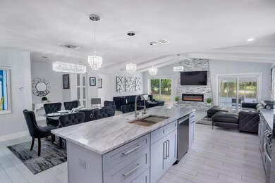 7001 Halifax Ct, Tampa, FL 33615 - photo 6