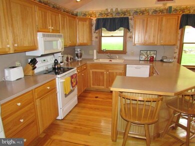 831 Apple Way, Saint Thomas, PA 17252 - photo 6