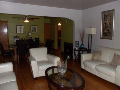 unlisted-address, Westchester, IL 60154 - photo 4