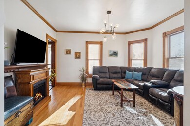 721 W 12th St, Cedar Falls, IA 50613 - photo 5