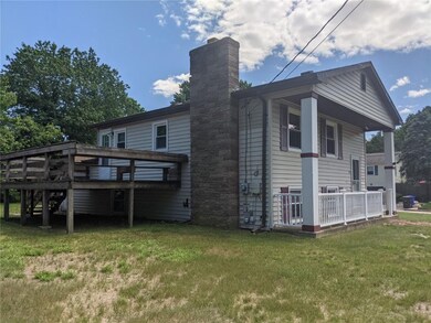 22 Claire St, West Warwick, RI 02893 - photo 3