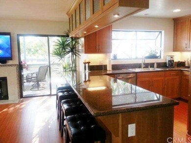 Open and Airy with Garden Window and Patio Overloo