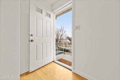 30 Perna Ln, Riverside, CT 06878 - photo 4