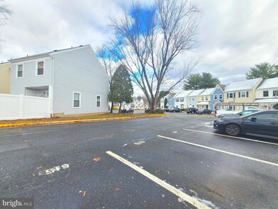 611 Madison Ct unit 24, Stafford, VA 22556 - photo 2