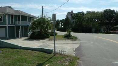 Front Yard view 4th Ave Beach access