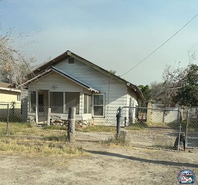176 E 6th St, Westmorland, CA 92281 - photo 2