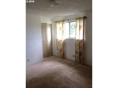 2264 2nd St, Springfield, OR 97477 - photo 7