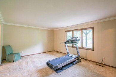 581 Fairway Blvd, Columbus, OH 43213 - photo 6