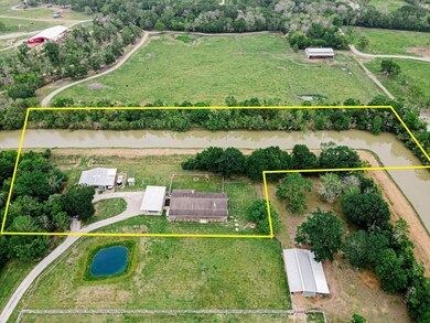 2044 Bunyard Rd, Alvin, TX 77511 - photo 2