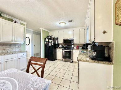 142 Maple St, Wetumpka, AL 36092 - photo 6