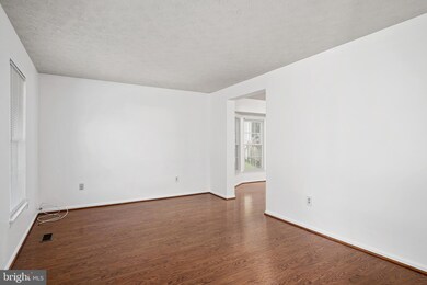 9309 Kings Grant Rd, Laurel, MD 20723 - photo 6