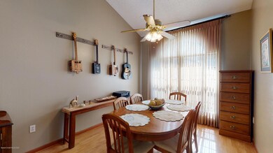 dining 1