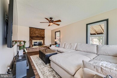 422 Lafayette Ave, Catonsville, MD 21228 - photo 4