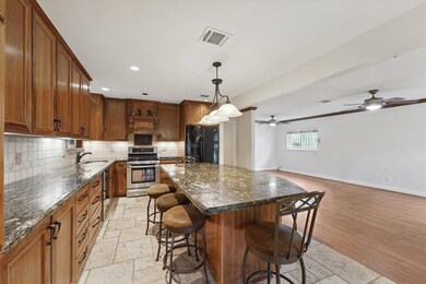 7930 Salge Dr, Houston, TX 77040 - photo 5