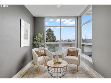2327 NW Northrup St unit 12, Portland, OR 97210 - photo 7