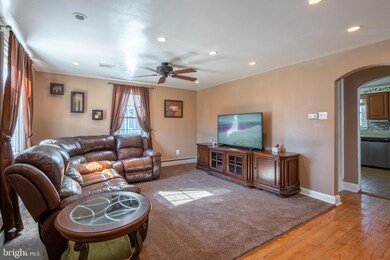 51 E School St, Hatfield, PA 19440 - photo 3