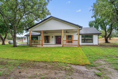 1037 Western Hills Rd, Rockdale, TX 76567 - photo 4