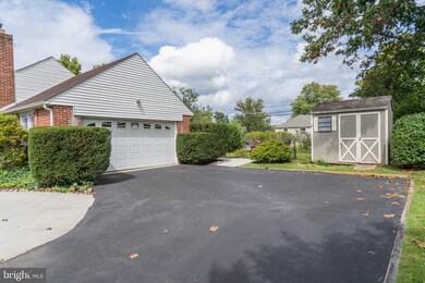 2009 Berkley Rd, Norristown, PA 19403 - photo 6